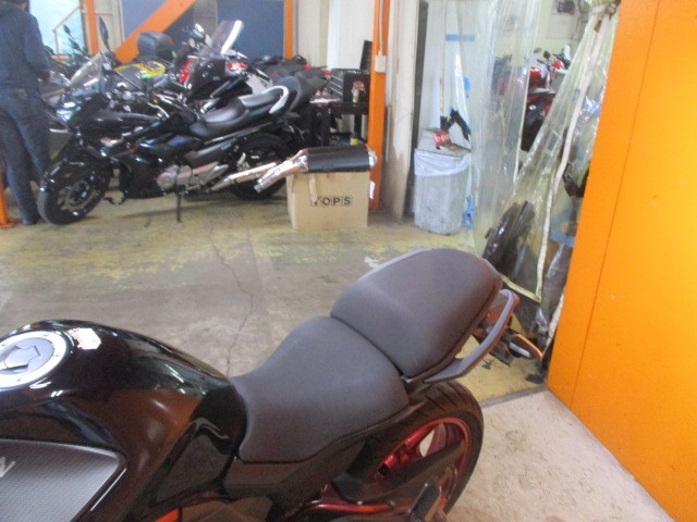 シートもこの通り破れもなければへたりもありません！トルクが太いのでタンデムも楽々